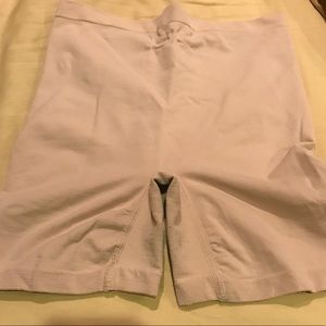 Women’s mid-thigh Compression Boy Shorts